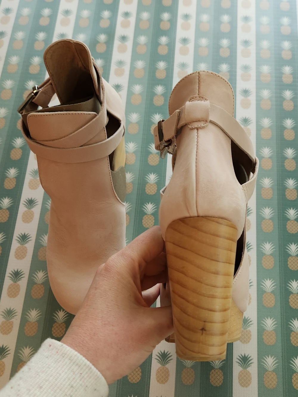 Free People Cedar Leather Clogs - Picture 6 of 9